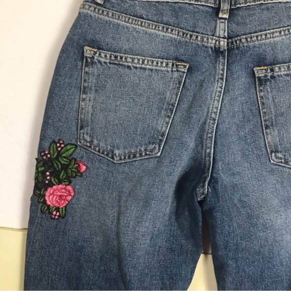 Zara Boyfriend Floral Embroidered Sequins High Rise Jeans Distressed  Roses 2 - Picture 8 of 15
